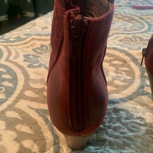 Burgundy ankle boot